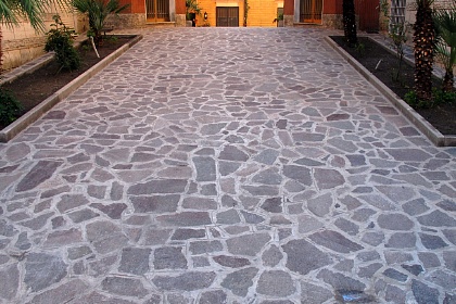 Pavimentazioni esterni pietra